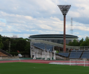 西京極総合運動公園陸上競技場兼球技場(たけびしスタジアム京都)
